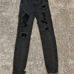 Black Distressed Jeans